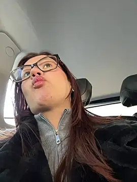 Snapshot of RinaCat chatting on 02/25/25, 05:19 RinaCat online show from 02/25/25, 05:19