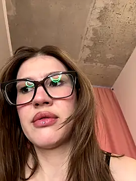 RinaCat online show from 10/30/25, 07:06