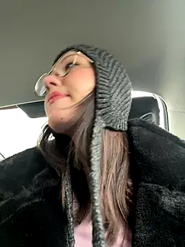 RinaCat online show from 11/27/25, 05:30