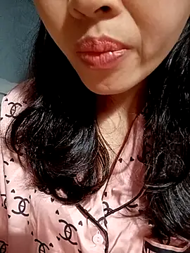 Hana love20 online show from 11/08/25, 12:42