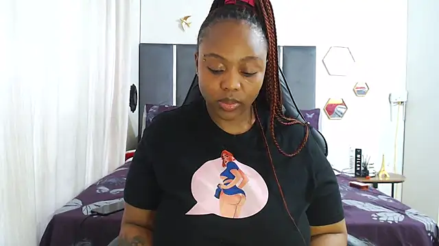 IceBellaCane313 online show from 11/29/25, 02:17