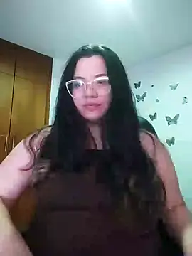 Snapshot of Sarahros1 chatting on 01/29/25, 02:19 Sarahros1 online show from 01/29/25, 02:19