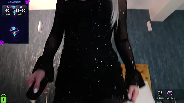 EvaDiamondXX online show from 02/06/25, 05:30