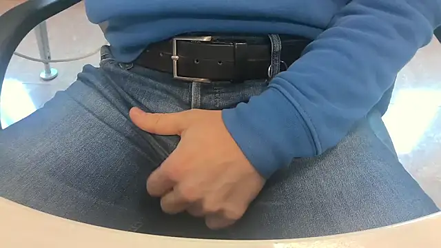 alessandroman2114 online show from 03/26/26, 11:08