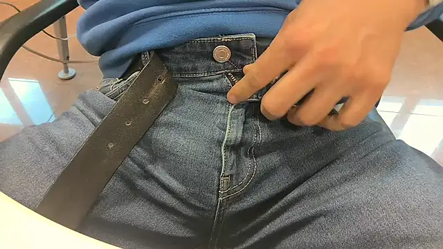 alessandroman2114 online show from 04/13/26, 04:22