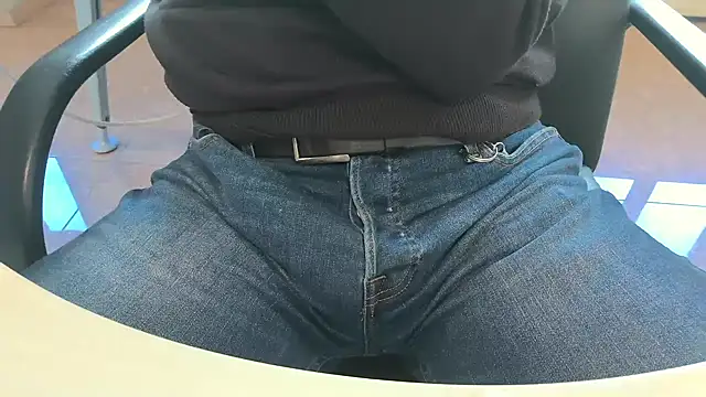 alessandroman2114 online show from 03/30/26, 10:06