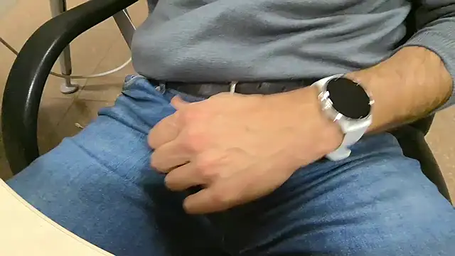 alessandroman2114 online show from 11/11/25, 05:19