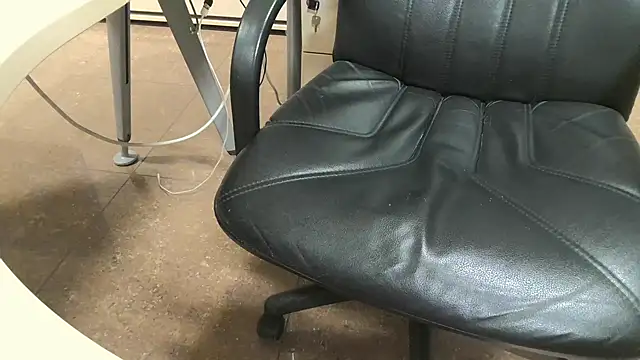 alessandroman2114 online show from 11/14/25, 05:38