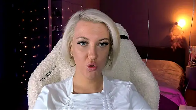 Snapshot of tykioty_Miley chatting on 12/14/24, 12:22 tykioty Miley online show from 12/14/24, 12:22