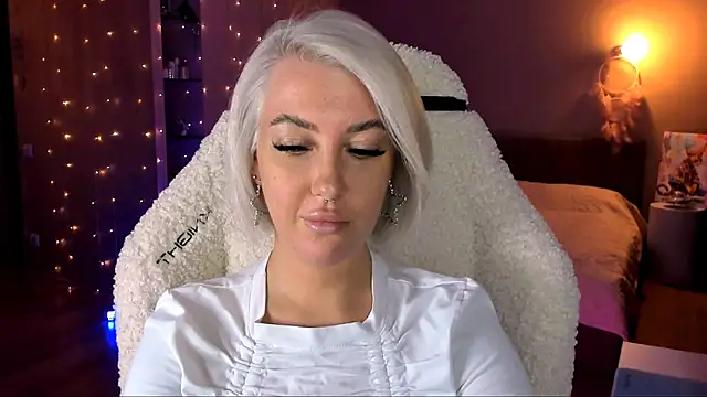 Snapshot of tykioty_Miley chatting on 01/24/25, 01:25 tykioty Miley online show from 01/24/25, 01:25