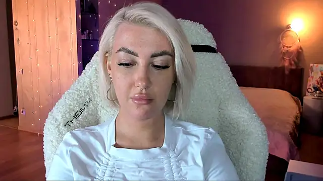 Snapshot of tykioty_Miley chatting on 02/08/25, 12:50 tykioty Miley online show from 02/08/25, 12:50