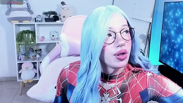 KloeKing   online show from 04/14/26, 05:07