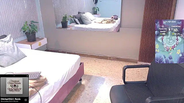 Eli666uwu online show from 11/25/25, 10:59