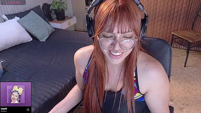 Eli666uwu online show from 11/06/25, 03:27