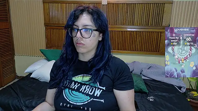 Eli666uwu online show from 04/24/26, 10:17