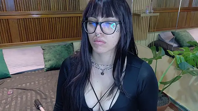 Eli666uwu online show from 04/25/26, 01:41