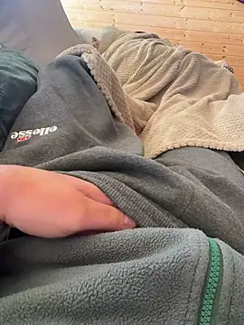 AreiasTuga online show from 04/07/26, 04:09