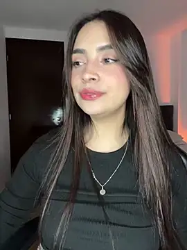 Snapshot of soy_paulina chatting on 10/22/25, 03:06 soy paulina online show from 10/22/25, 03:06