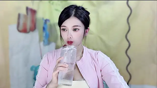 VIWVI online show from 03/18/26, 05:10