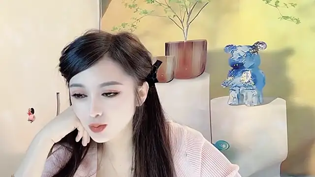 Snapshot of VIWVI chatting on 03/10/25, 05:43 VIWVI online show from 03/10/25, 05:43