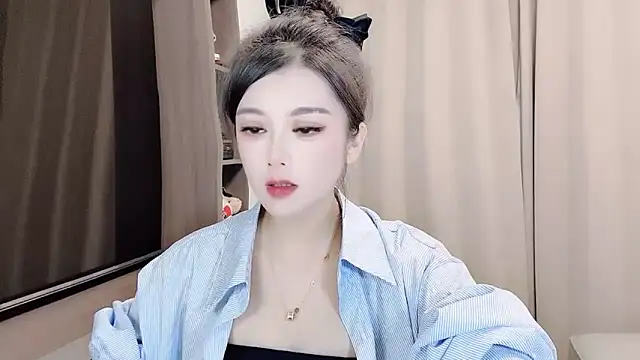 Snapshot of VIWVI chatting on 09/15/25, 05:08 VIWVI online show from 09/15/25, 05:08