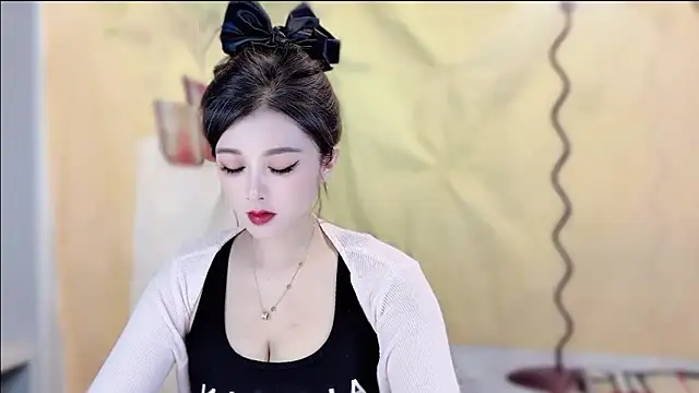 VIWVI online show from 11/12/25, 05:22