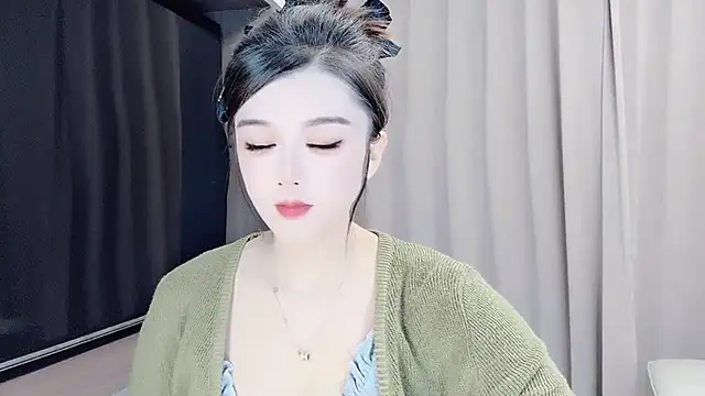 Snapshot of VIWVI chatting on 09/22/25, 03:12 VIWVI online show from 09/22/25, 03:12