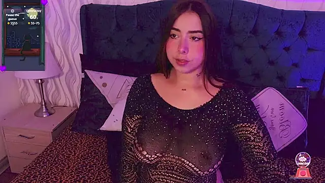 ANNE HONEY55 online show from 12/15/25, 09:20