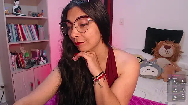 Karla hernandez  online show from 12/15/25, 11:05
