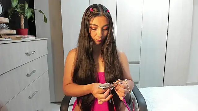 Karla hernandez  online show from 05/25/26, 10:47