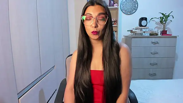 Snapshot of Karla_hernandez_ chatting on 06/24/26, 10:36 Karla hernandez online show from 06/24/26, 10:36