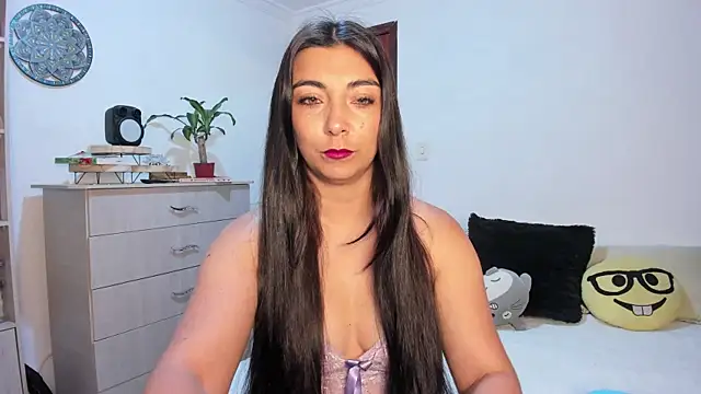 Snapshot of Karla_hernandez_ chatting on 06/26/26, 10:32 Karla hernandez online show from 06/26/26, 10:32