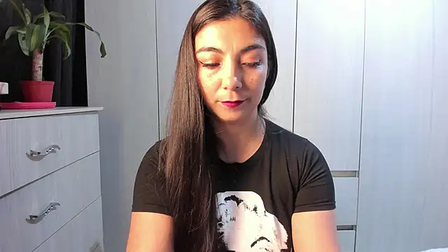 Karla hernandez  online show from 05/21/26, 10:45