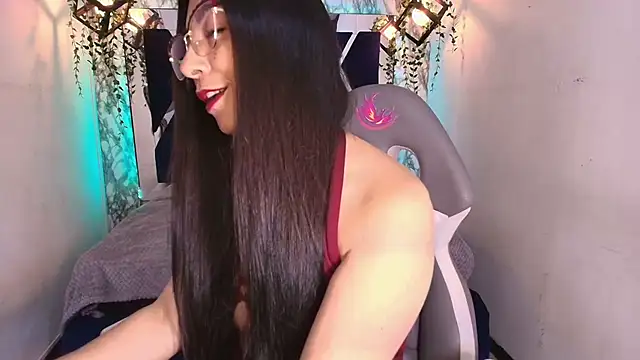 Karla hernandez  online show from 10/23/25, 11:42