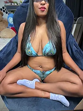 LillyLive online show from 02/06/26, 04:25