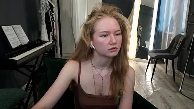 Snapshot of Alexandra_Demore chatting on 06/24/26, 07:22 Alexandra Demore online show from 06/24/26, 07:22
