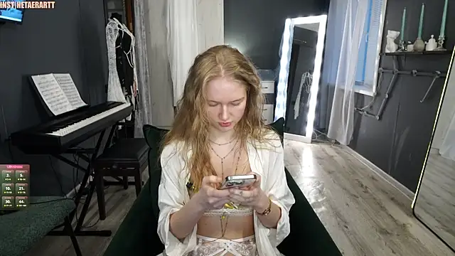 Alexandra Demore online show from 05/30/26, 07:41