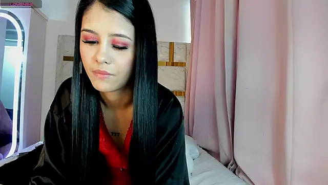 keyla  ross online show from 10/21/25, 09:25