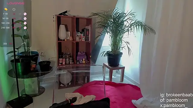 droolingdollfacee online show from 02/26/25, 07:42