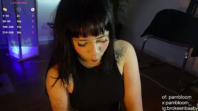 droolingdollfacee online show from 09/20/25, 10:26