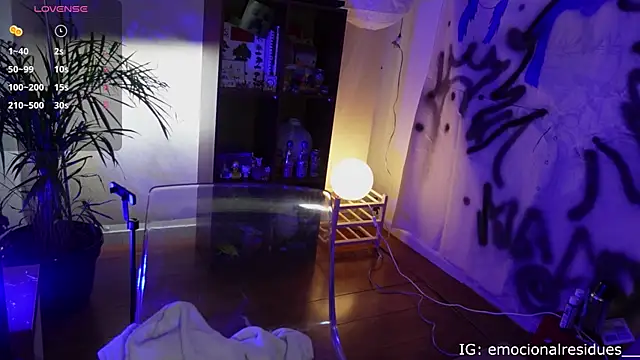 droolingdollfacee online show from 12/01/25, 08:32