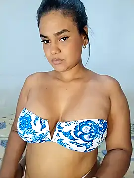 AntonellaShot online show from 02/08/26, 07:44