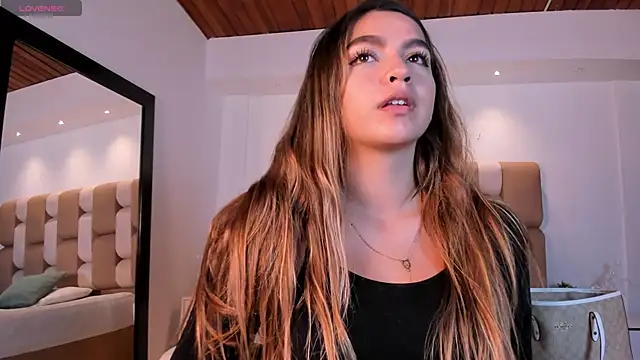 Snapshot of ambarcarterr chatting on 09/12/25, 02:28 ambarcarterr online show from 09/12/25, 02:28