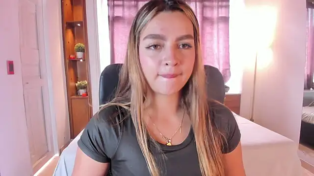 Snapshot of ambarcarterr chatting on 03/20/25, 02:21 ambarcarterr online show from 03/20/25, 02:21