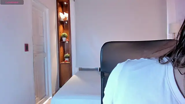 Snapshot of ambarcarterr chatting on 02/13/25, 02:52 ambarcarterr online show from 02/13/25, 02:52