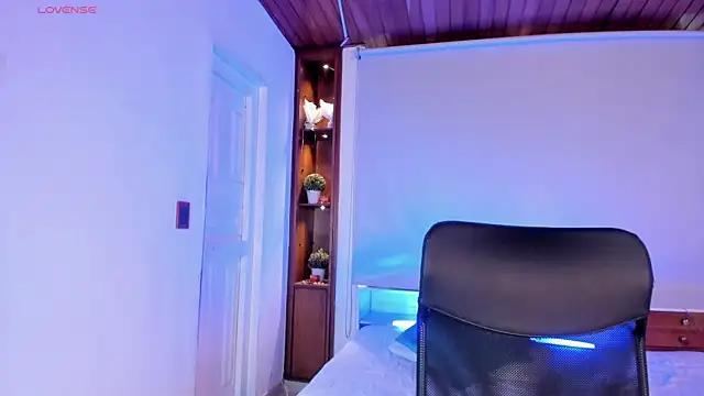 Snapshot of ambarcarterr chatting on 03/07/25, 05:06 ambarcarterr online show from 03/07/25, 05:06