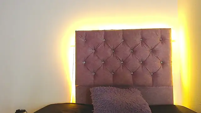 ANDREA TWERK ASS online show from 05/05/26, 10:13