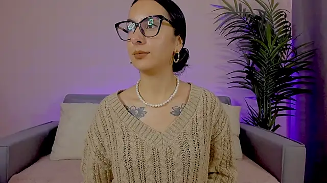 miadaniells hot online show from 04/30/26, 01:07