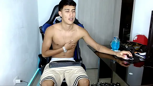 Snapshot of Juan_da01 chatting on 03/15/25, 01:30 Juan da01 online show from 03/15/25, 01:30