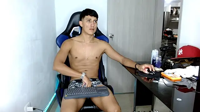 Snapshot of Juan_da01 chatting on 03/09/25, 01:35 Juan da01 online show from 03/09/25, 01:35